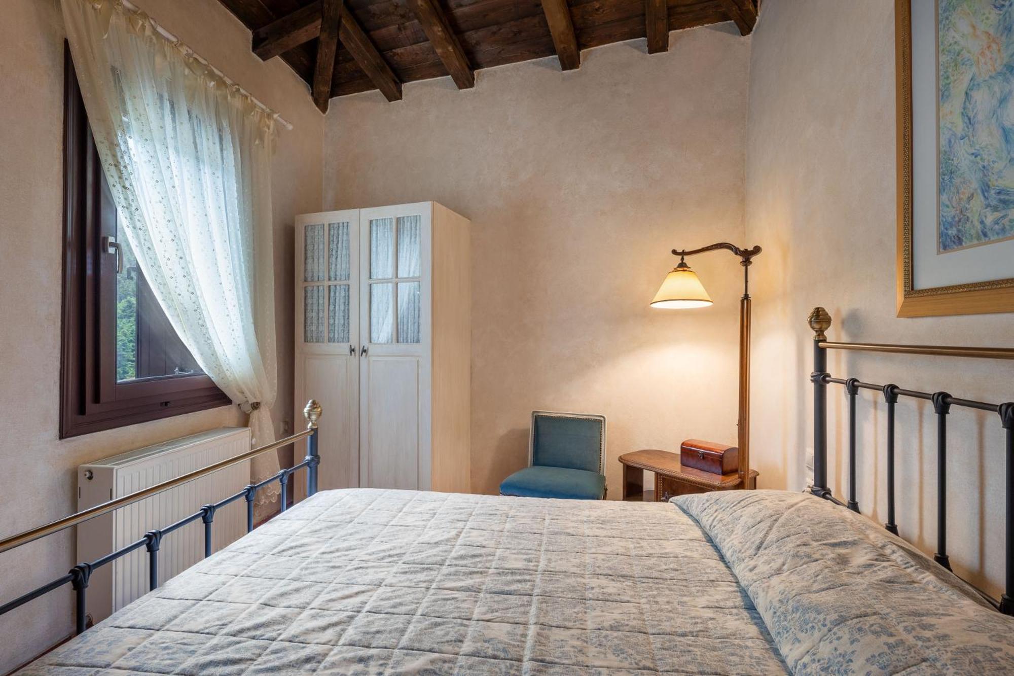 Ostra Menalon Luxury Suites Kardharás Zewnętrze zdjęcie