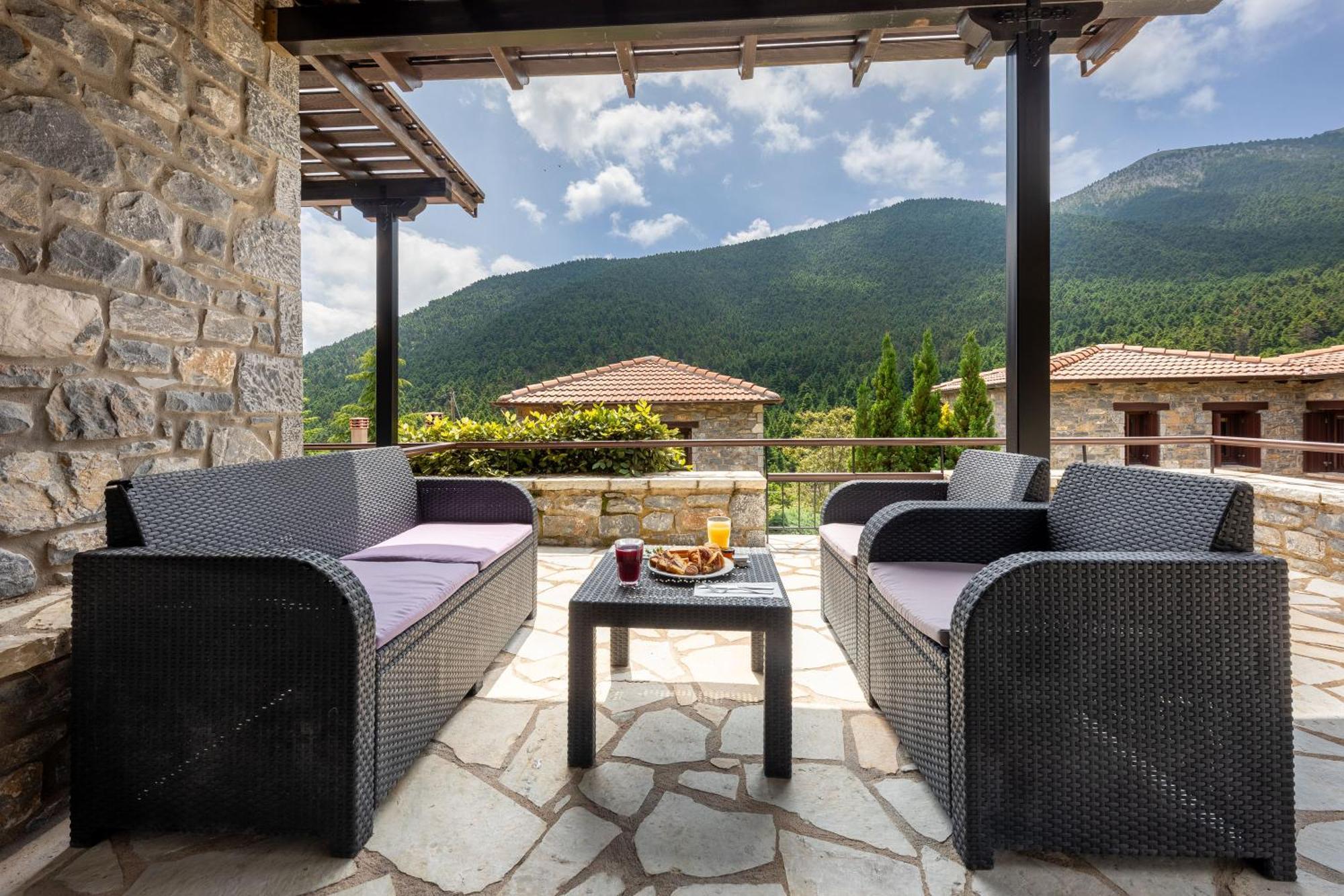 Ostra Menalon Luxury Suites Kardharás Pokój zdjęcie