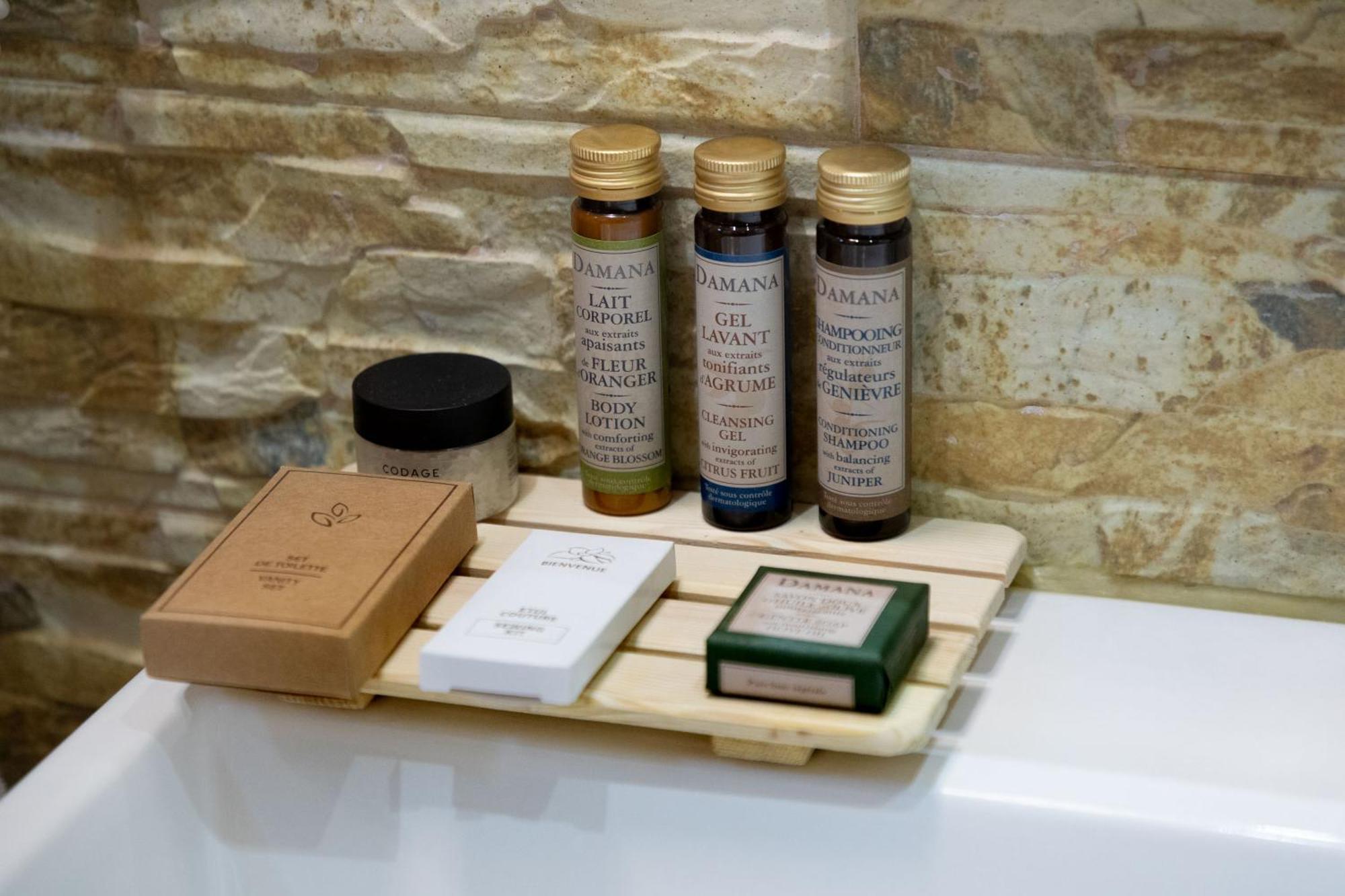 Ostra Menalon Luxury Suites Kardharás Pokój zdjęcie